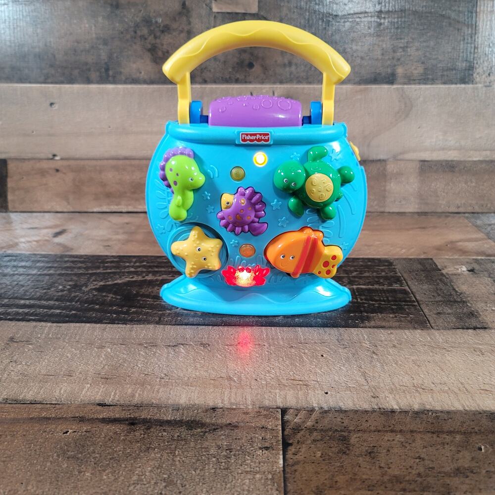 Fisher Price Ocean Wonders Deep Blue Sea Tote-a-Tune Fishbowl